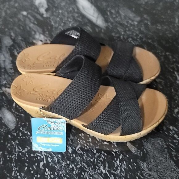 BRAND NEW SKECHERS WOMEN'S BEVERLEE -BRUNCH HOUR SANDAL - Picture 4 of 14